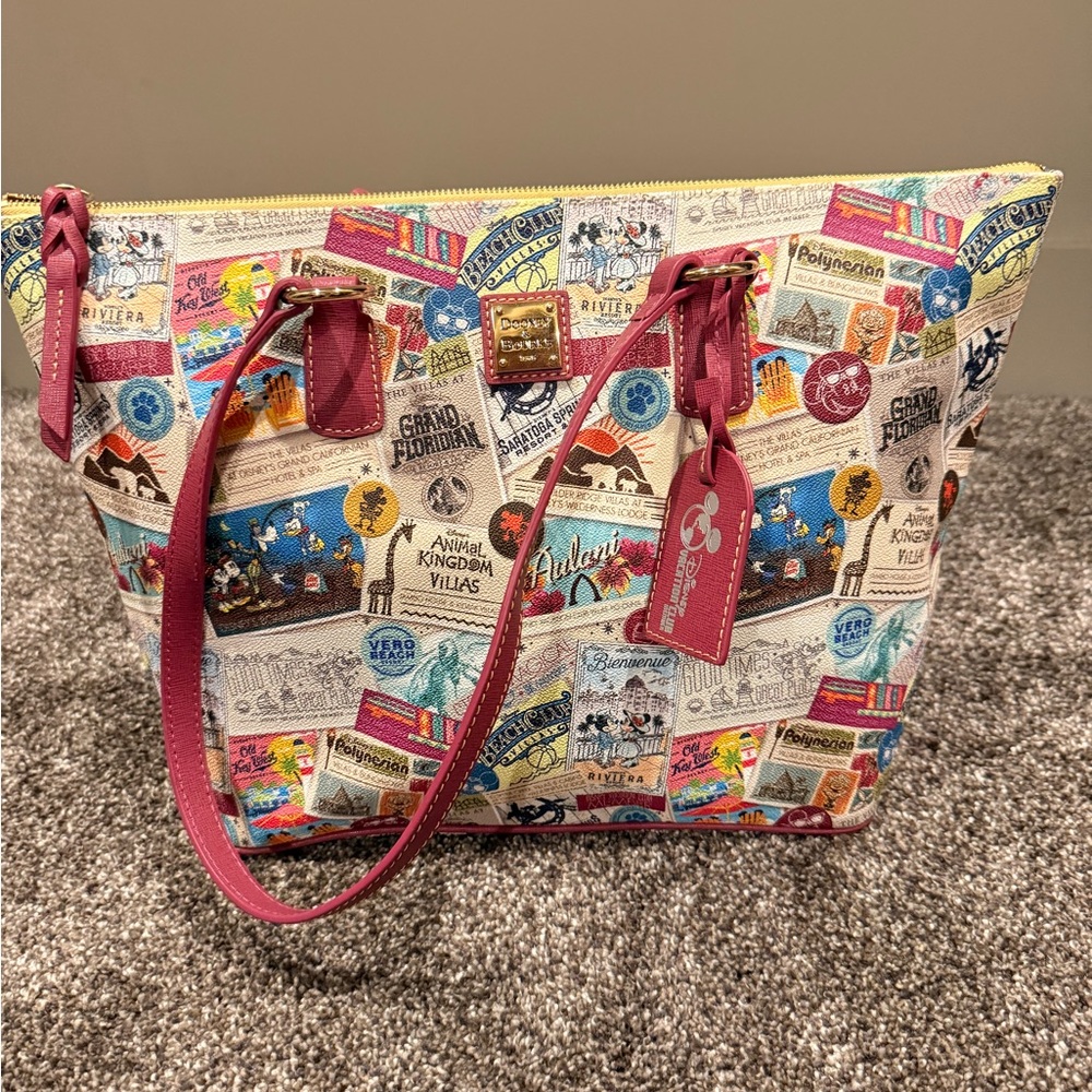 Dooney & Bourke Vaction Club Edition